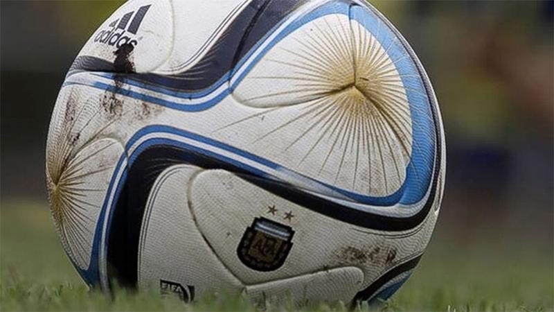 pelota-futbol-argentina-31702015_1guy6rps6c9471k2y8y1x473cn