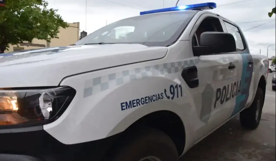 pareja-de-policas_-varela