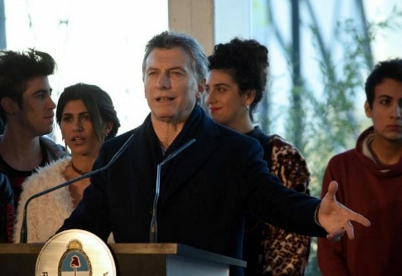 xmacri_tecnopolis-830x570.jpg.pagespeed.ic.DV2U-DktuU