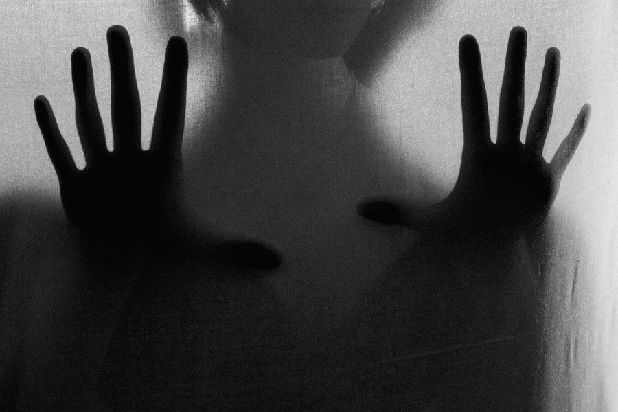 violencia_de_genero-manos_arriba