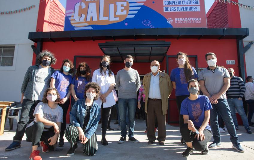 LA CALLE