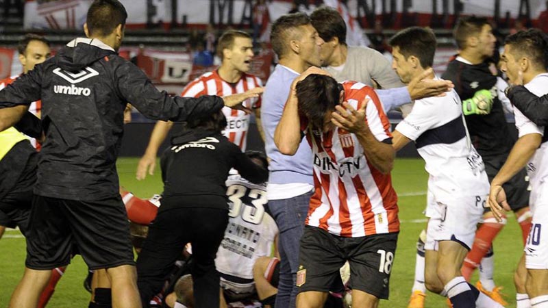 bajarsancionesclasicoplatense