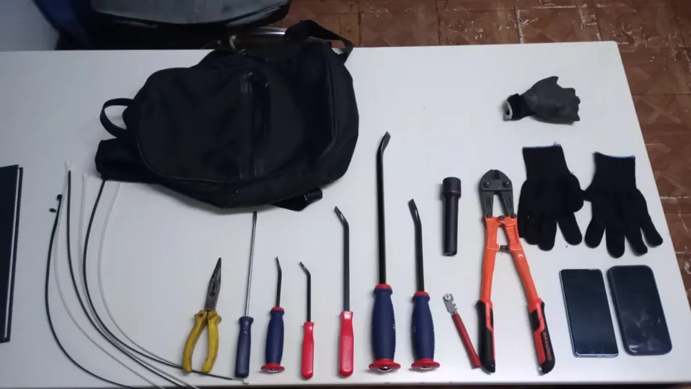 edb7662e-b6f5-4298-b3c0-94c77a4a0c65