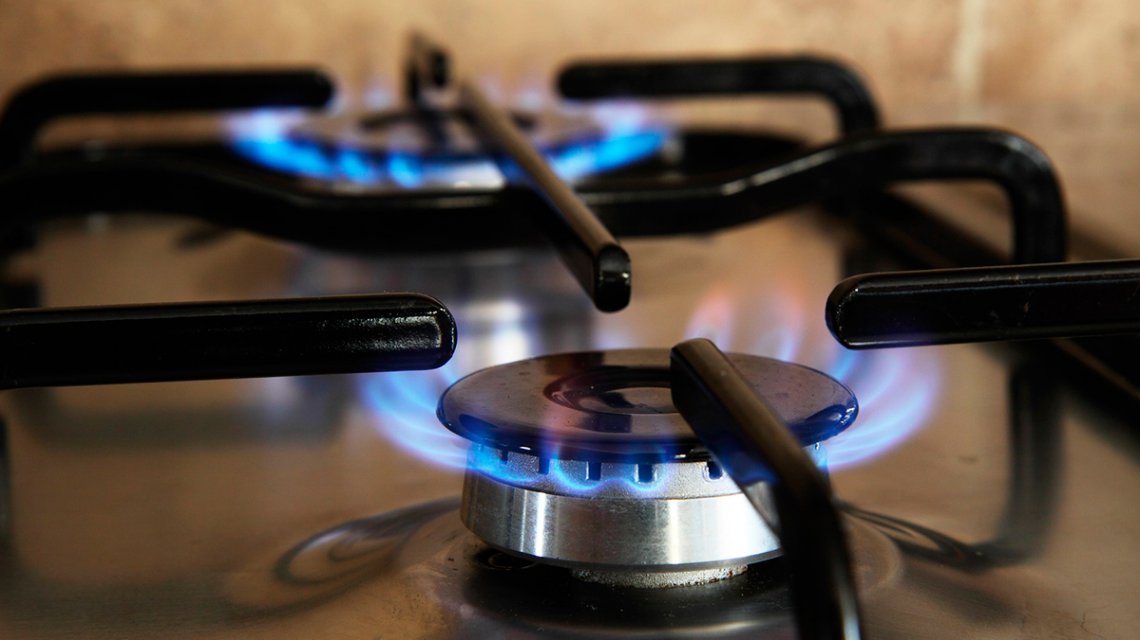 Gas
