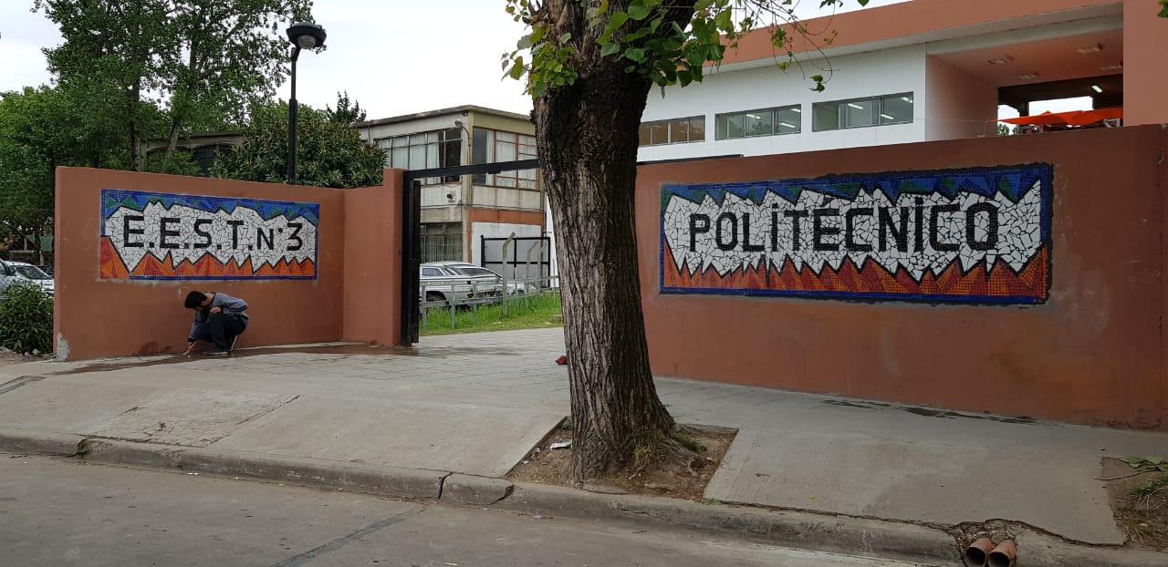 poli1