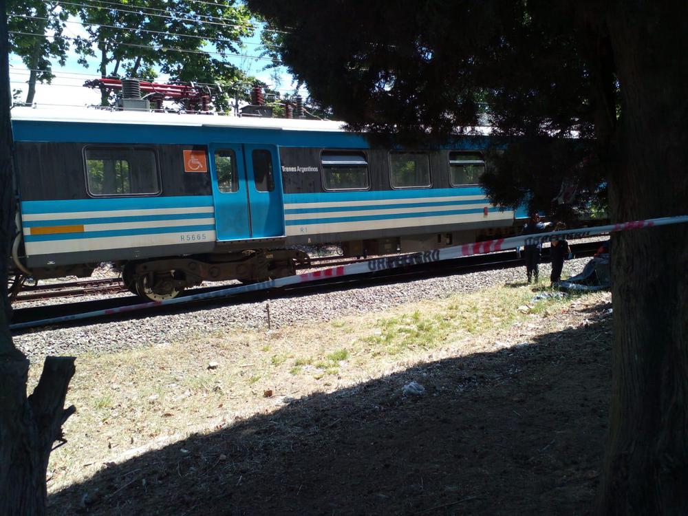 TREN DETENIDO