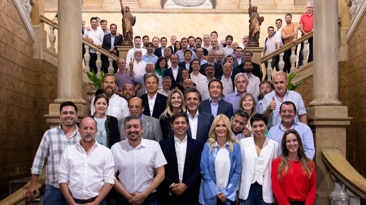 INTENDENTES